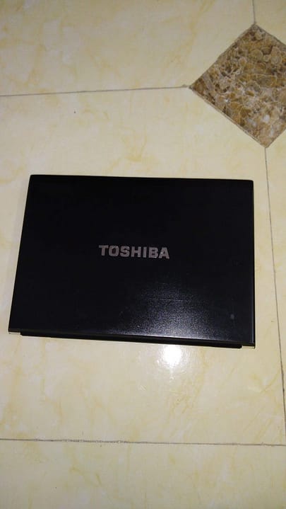 [[Xả Kho 3 Ngày] {Bảo Hành 1 Năm như máy mới} Toshiba Dynabook R731 (Portege R830) Máy tính xách tay nhật bản, Laptop Nhat Ban LAJAPA, Laptop gia re, máy tính xách tay cũ, laptop gaming cũ, laptop core i5 cũ giá rẻ